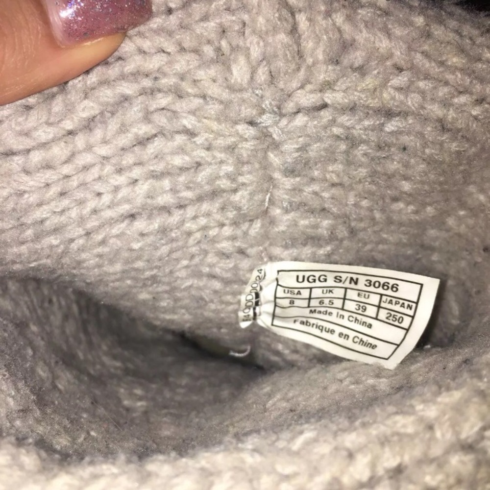 Sandy Knit Uggs - Picture 3 of 4